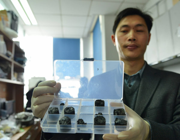 Zhejiang University team creates world's lightest material