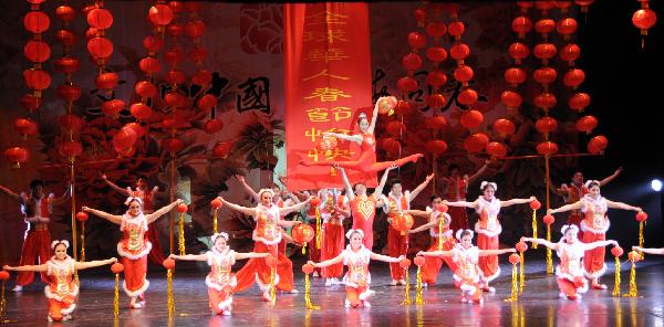 Chinese acrobats perform on grand show in Washington