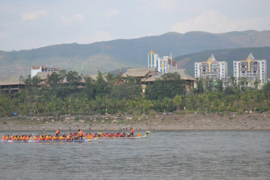 Boat races usher in Dai New Year