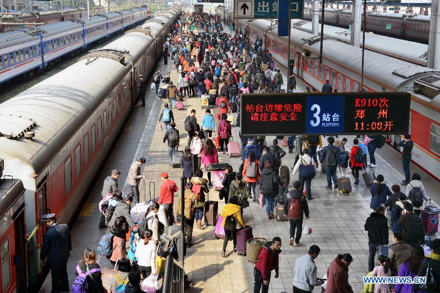 Railway stations witness return peak across China