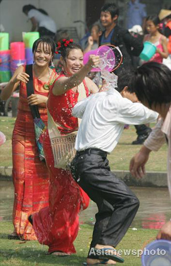 Water-Splashing Festival