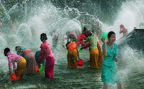Water-Splashing Festival of Dai Ethnic Group