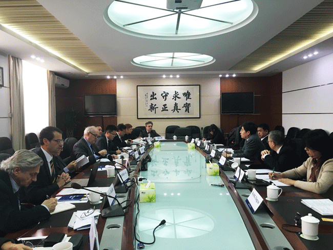 Zhang Junkuo meets with former Foreign Minister of France