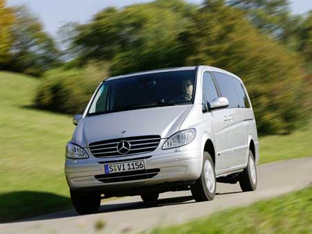 First Mercedes-Benz Viano rolls off production line in Fuzhou