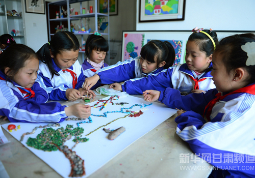Gansu students enjoy colorful extracurricular activities