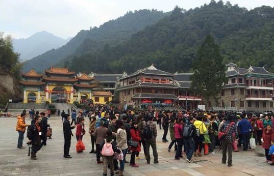 9.81m tourists visit Guizhou during Spring Festival