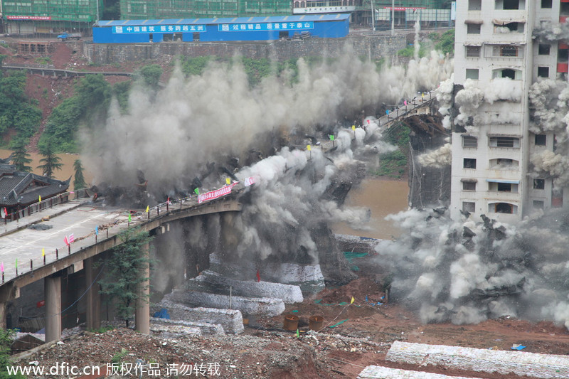 Landmark Maotai Bridge makes way for bigger picture