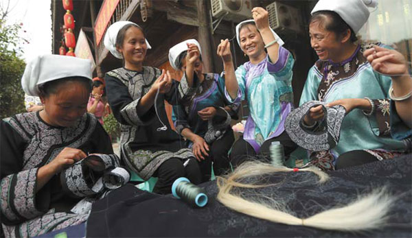 Cultural journey helps promote, protect ethnic traditions, crafts