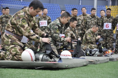 Qianxinan firemen compete in skills showcase