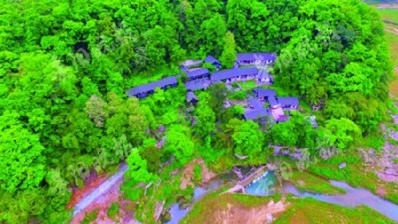 Monks build 'Zen Manor' in Guizhou