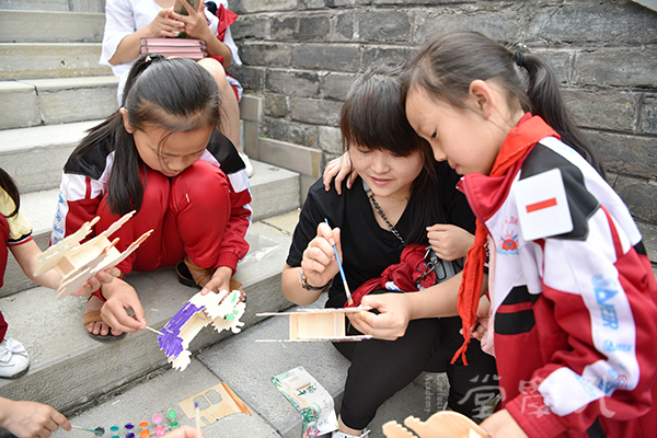 Dragon Boat Festival celebrated at Confucius Academy