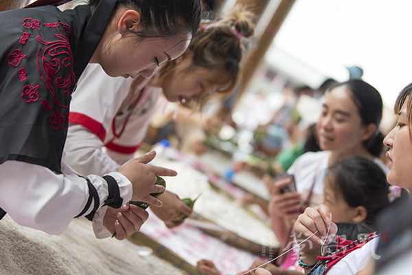 Dragon Boat Festival celebrated at Confucius Academy