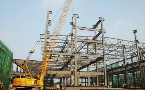 Pavilions under construction in Huaqiao