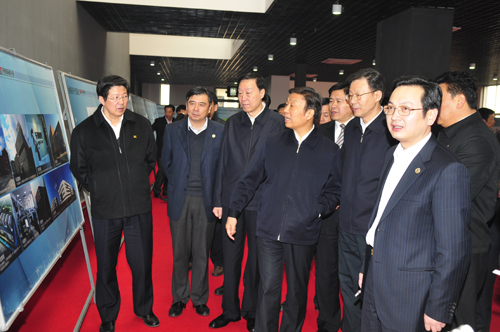 Li Yuanchao paid a visit to Huaqiao