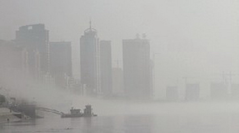 Foggy wonderland beside the Yalu River