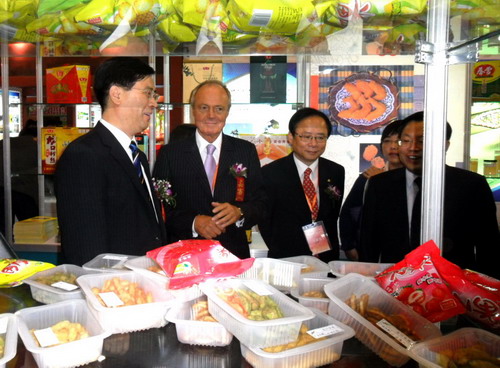 “葡萄酒节、果蔬食品博览会、美食节”齐聚烟台