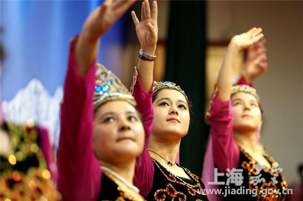 Chinese Muslim students celebrate Corban Festival in Jiading