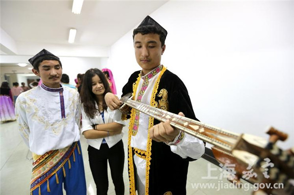 Chinese Muslim students celebrate Corban Festival in Jiading