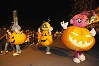 Shanghai Happy Valley holds Halloween Pumpkin Festival