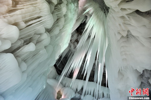 Extraordinary beauty in Shanxi's million-year-old ice cave