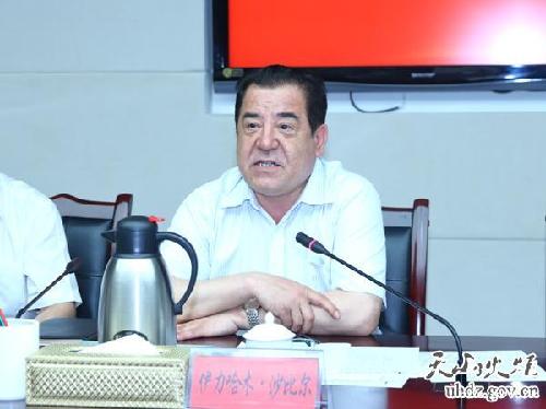 Urumqi government officials review SINOPEC’s northwest branch