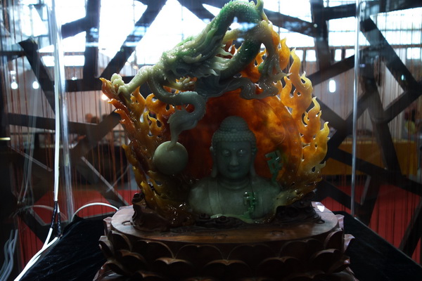 Jade carving works at Yunnan Cultural Industry Expo