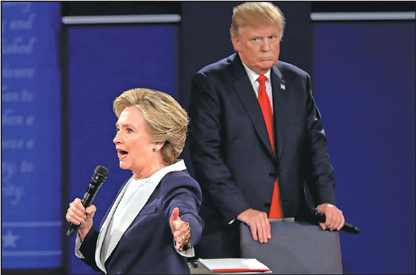 90 minutes of fire: Trump, Clinton trade charges, insults in 2nd debate
