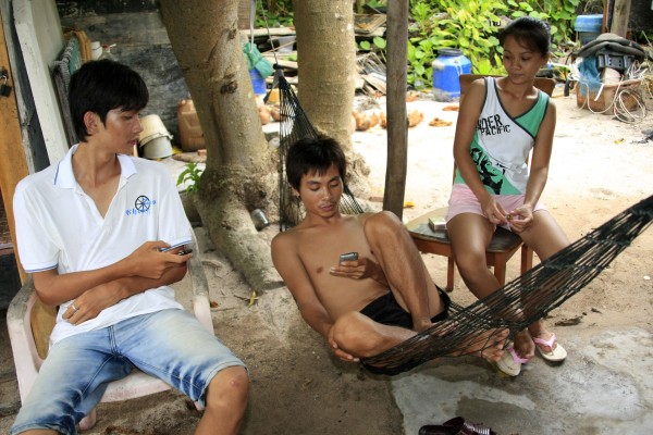 Explore the southernmost fishing village in China