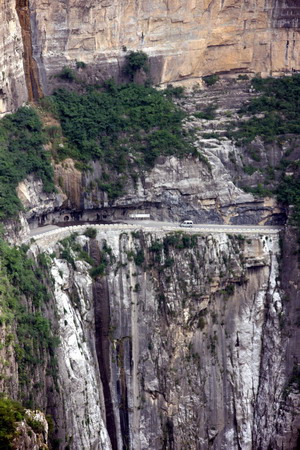 Dare you to drive on the cliff road?