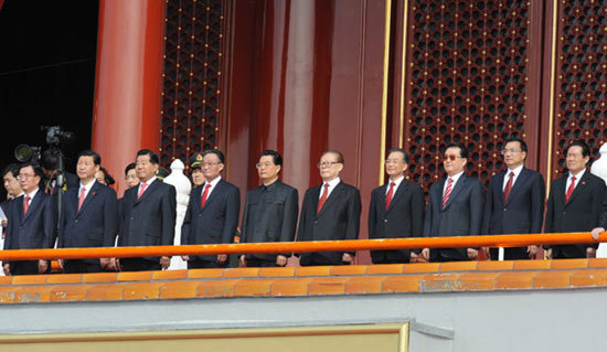 Top leaders watch National Day celebrations