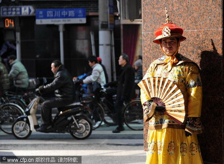 'Chinese emperor' publicity stunt