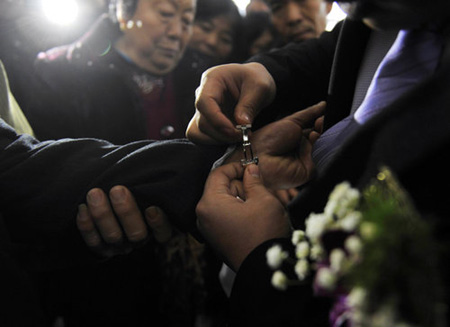 A special wedding ceremony at funeral