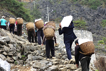 Water sent to drought area for Spring Festival