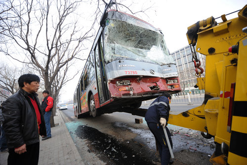22 injured in buses collision in Beijing
