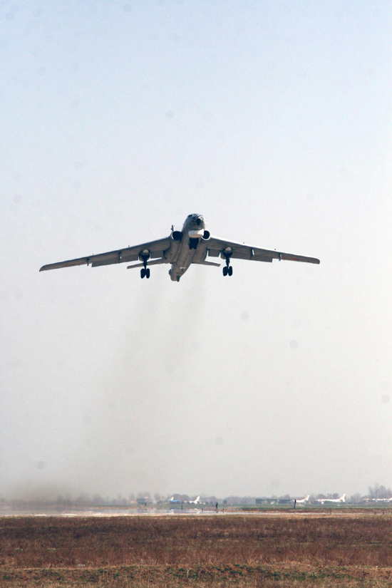 Warplane bombs Yellow River ice jam