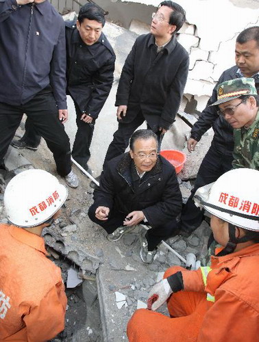 First priority is to save people: Premier Wen