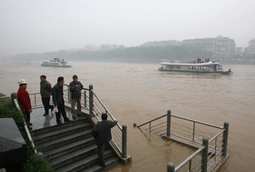 Rainfall eases drought in SW China