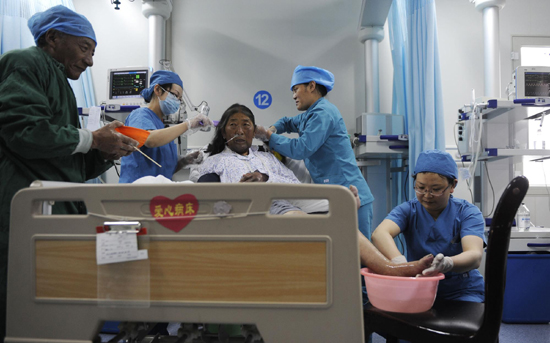 China to boost basic medical care in Yushu