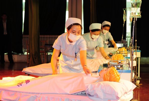 Nurses show professional skills on International Nurses Day