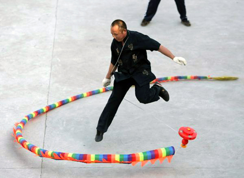 Traditional Kongzhu game held in E. China