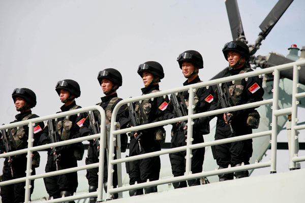 China's naval fleet off to Somalia to fight piracy