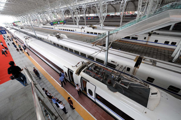 High speed rail links Shanghai and East China city