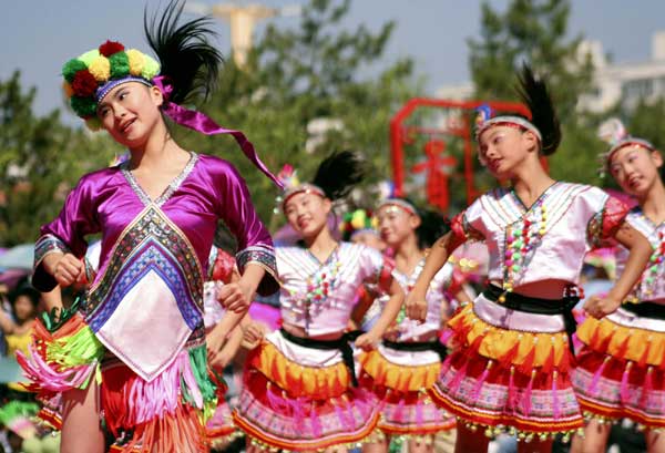 7th International Folk Art Festival held in N China