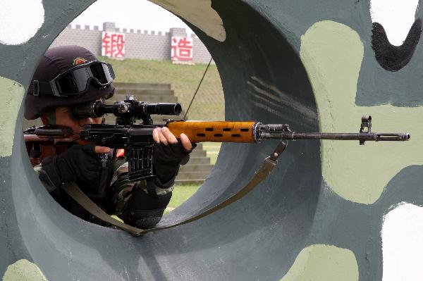 Armed police trained to mark PLA founding anniversanry