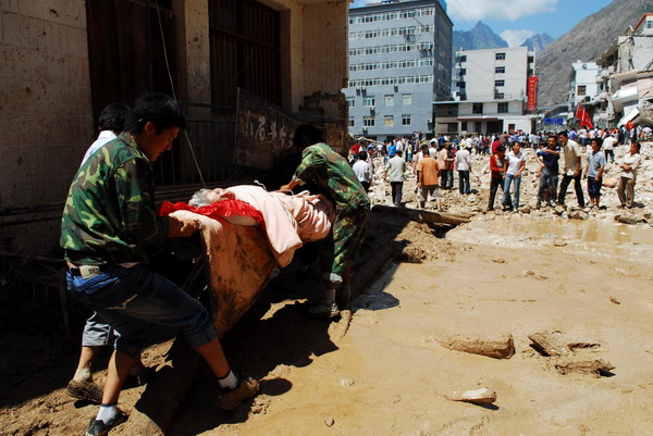 Search and rescue work continues in Zhouqu