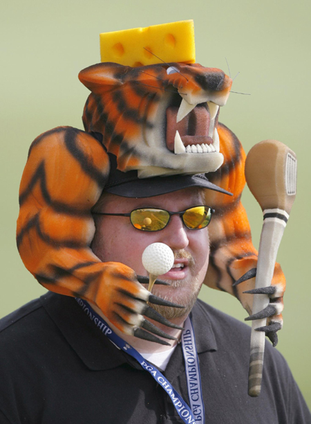 Fans roar for the start of the PGA