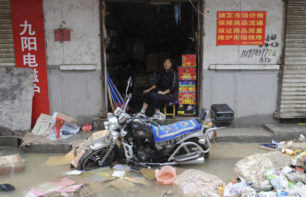 Businesses in mudslide-hit Zhouqu resume