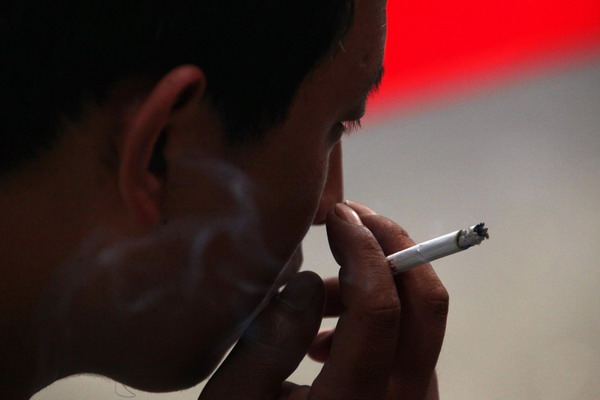Most Chinese not aware of smoking risks: Survey