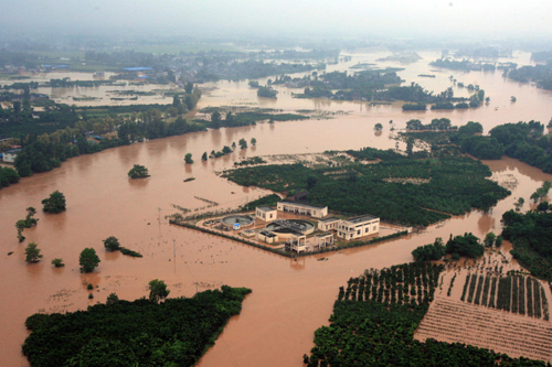 16 dead in Sichuan mudslides