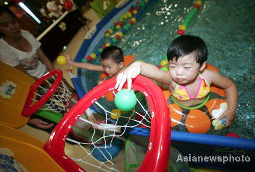 Little swimmers go for the gold